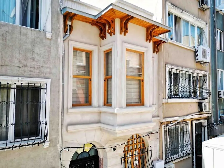 Refurbished Triplex In Taksim location